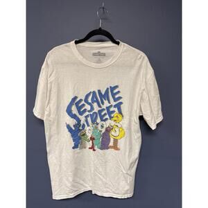 Sesame Street 123 Character Graphic T-Shirt White Size Large 100% Cotton